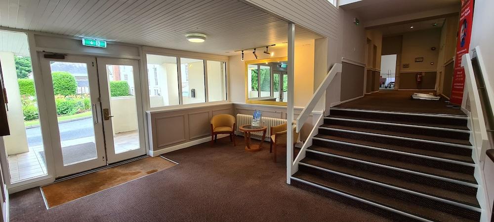 Haughton Hall Hotel & Leisure Club Telford Bagian luar foto