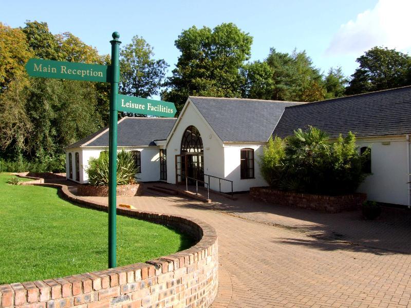 Haughton Hall Hotel & Leisure Club Telford Bagian luar foto